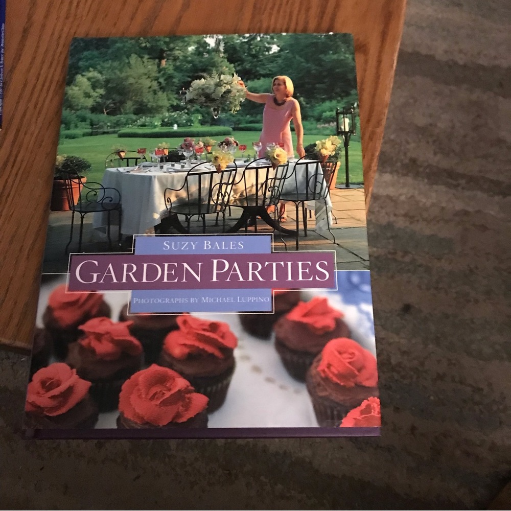 Garden Parties by Suzy Bales - Outdoor Entertainment Book